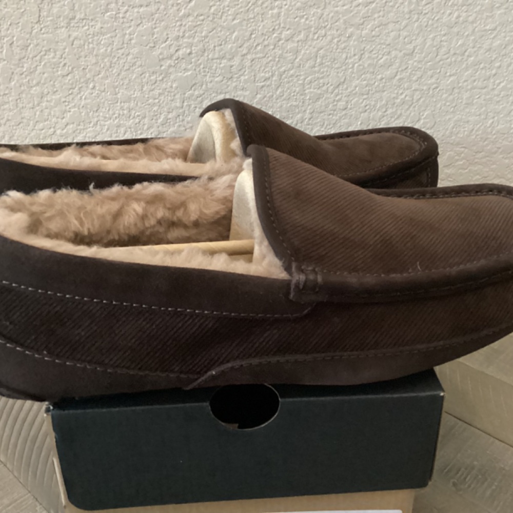 UGG Ascot Corduroy II Driver (Men), size 8 - Picture 4 of 15